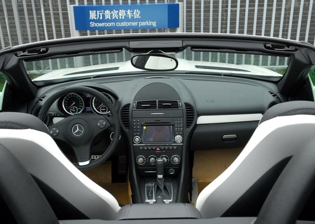 2009款 SLK 300 黑白经典版