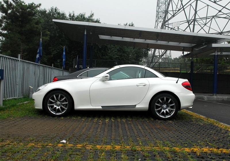 2009款 SLK 300 黑白经典版