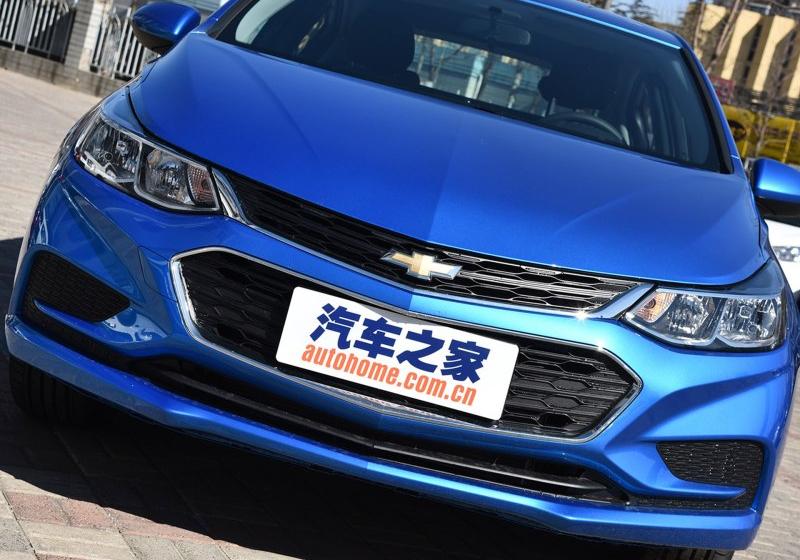 2017款 1.5L 两厢 自动先锋天窗版